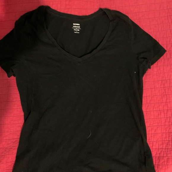 Plain black v-neck shirt from old navy - Picture 1 of 1